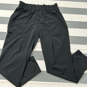 Athleta Womens Black Paper Bag High Waist Ankle Pants Size 6 Pockets Athleisure
